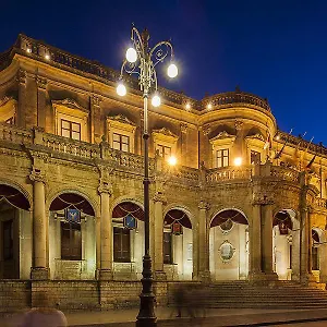 Bed & Breakfast Le Tre Rose Di Maria, Noto